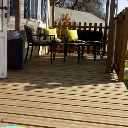 Otel Domaine De La Velle *